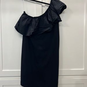 One shoulder ruffle dress